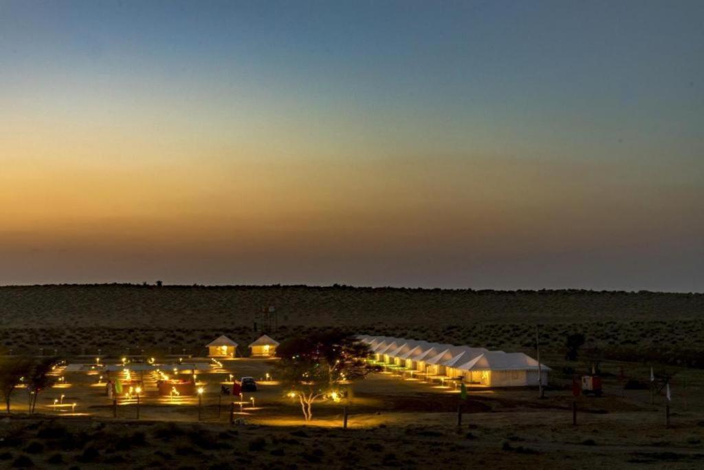 Golden Sandstone Hotel Desert Safari Camp 자이살메르 외부 사진