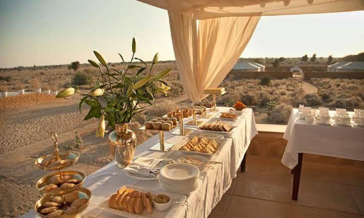 Golden Sandstone Hotel Desert Safari Camp 자이살메르 외부 사진